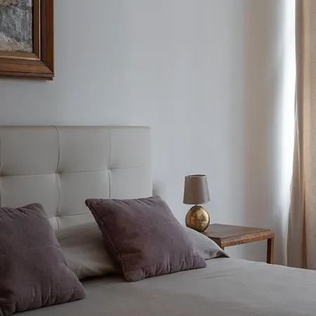Yv Policlinico Apartment *